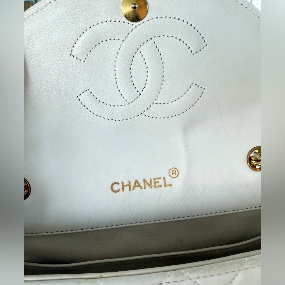 ❗️FINAL PRICE❗️LOT 1797 24K gold plated CHANEL vintage XL CC half moon flap bag - Picture 4 of 14